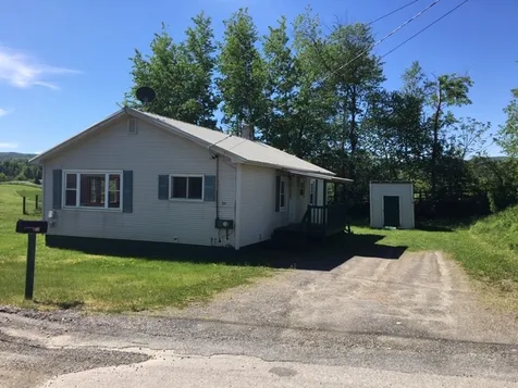 34 Edwards Street Colebrook NH 03576