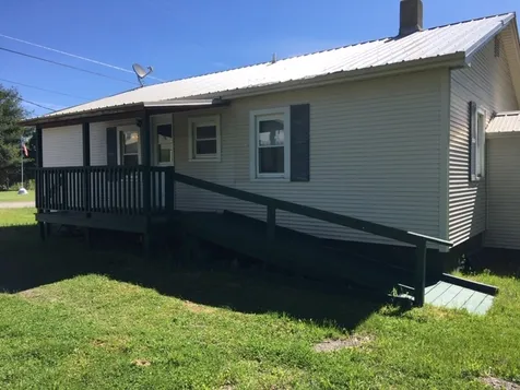 34 Edwards Street Colebrook NH 03576