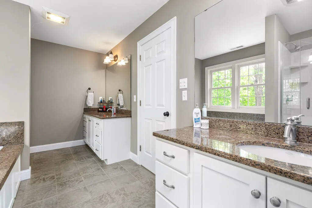 9 Eno Drive Exeter NH 03833