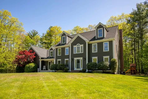 9 Eno Drive Exeter NH 03833