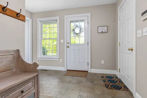 9 Eno Drive Exeter NH 03833