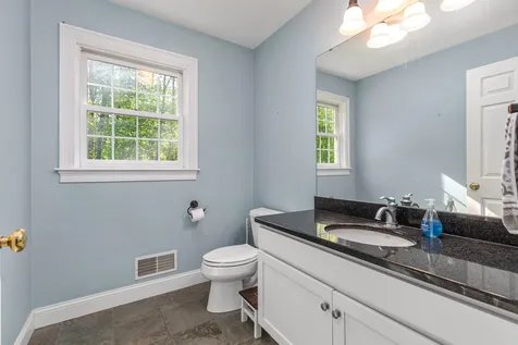 9 Eno Drive Exeter NH 03833