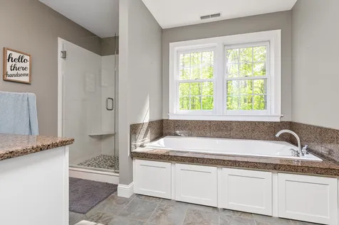 9 Eno Drive Exeter NH 03833