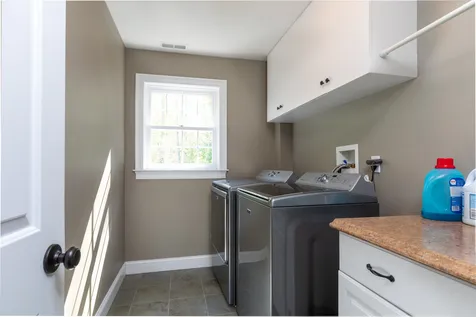9 Eno Drive Exeter NH 03833