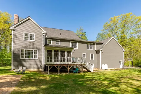 9 Eno Drive Exeter NH 03833