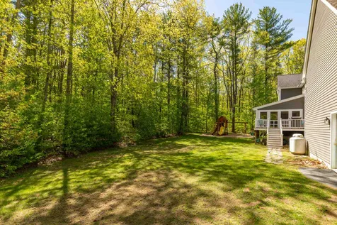 9 Eno Drive Exeter NH 03833