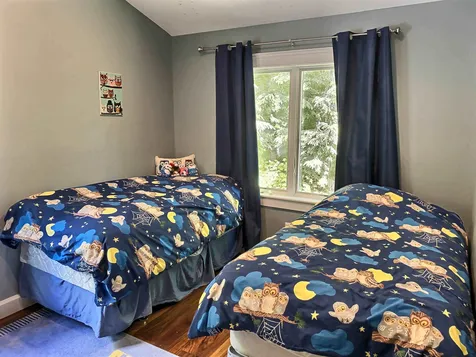 178 Poor Road New London NH 03257