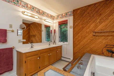 435 F W Hartford Drive Portsmouth NH 03801