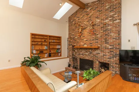 435 F W Hartford Drive Portsmouth NH 03801