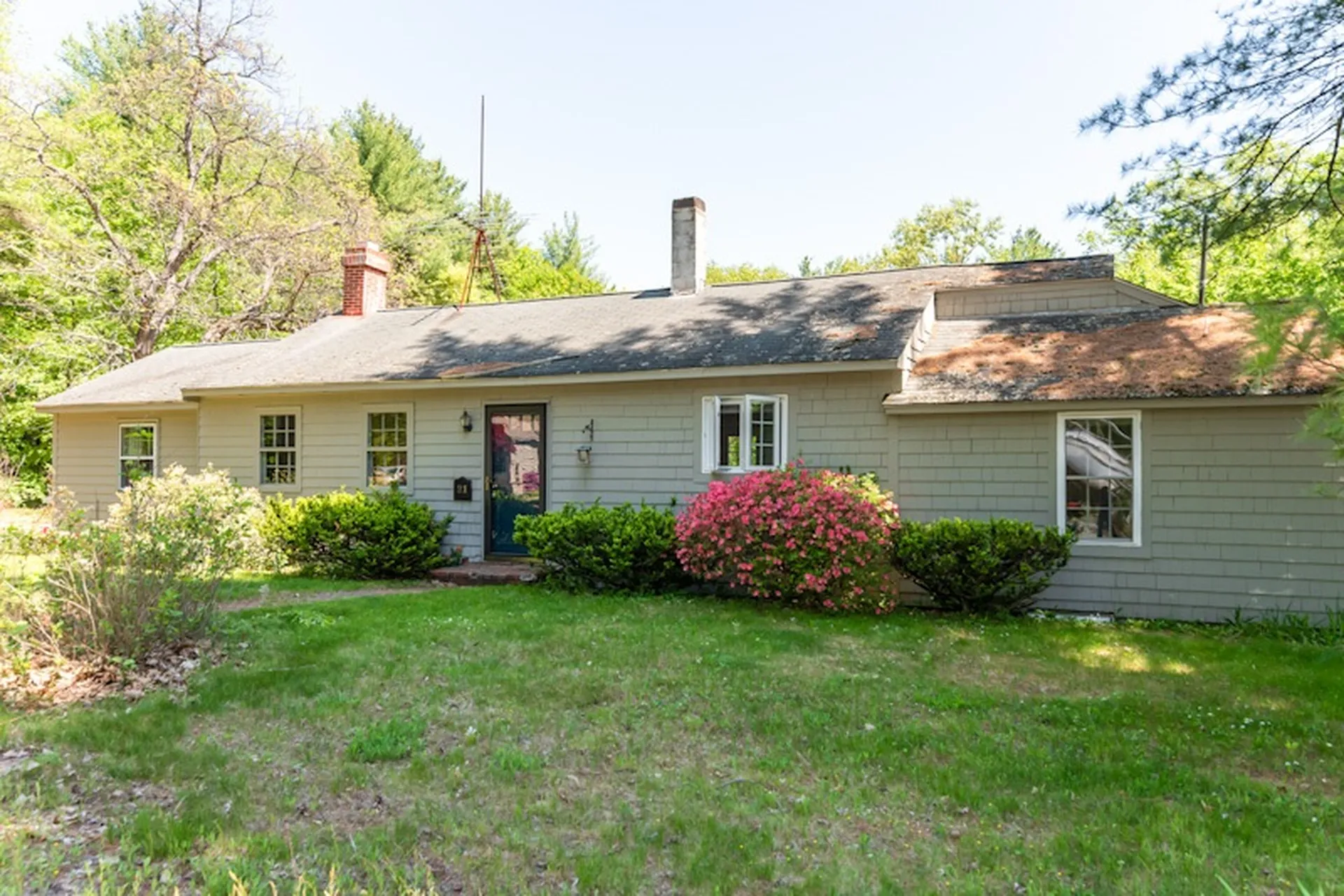 21 Old Mont Vernon Road Amherst NH 03031
