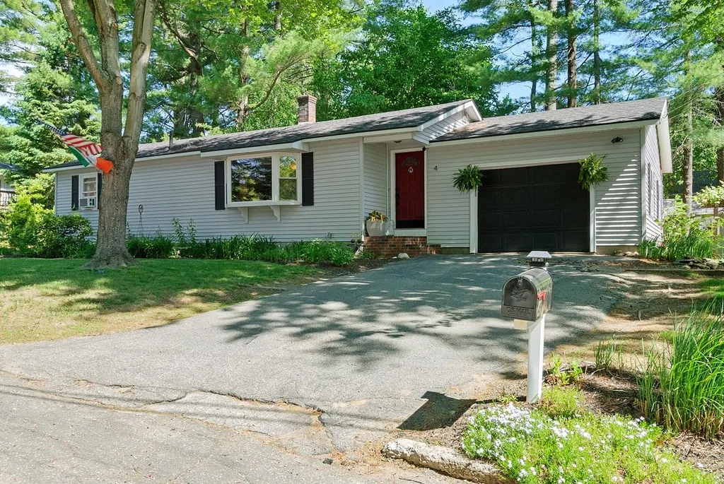 4 Morningside Drive Dover NH 03840