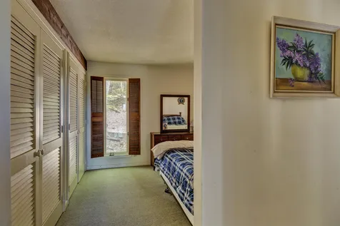9 West Hill Road Sunapee NH 03782