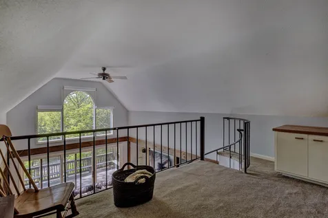 9 West Hill Road Sunapee NH 03782