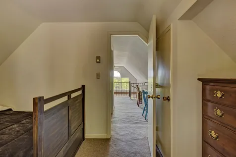 9 West Hill Road Sunapee NH 03782