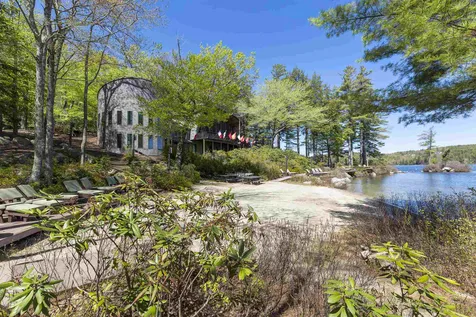 9 West Hill Road Sunapee NH 03782
