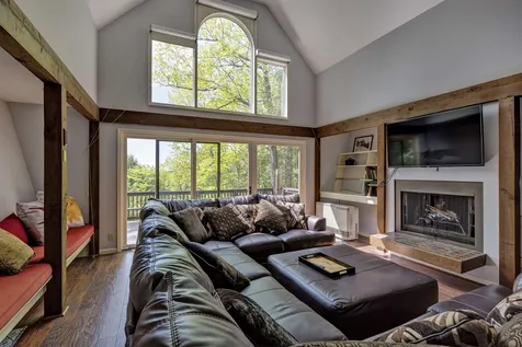 9 West Hill Road Sunapee NH 03782