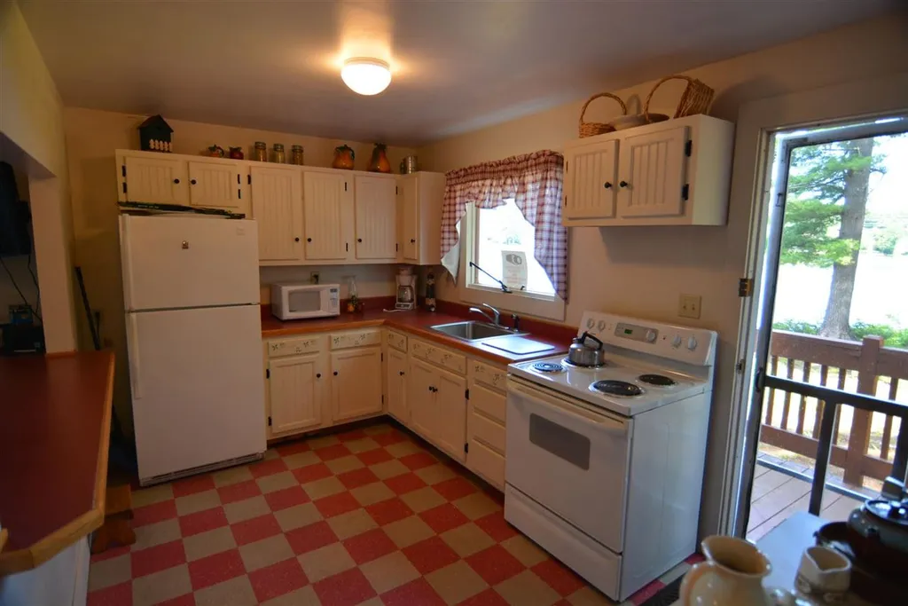91 Silver Lake Road Tilton NH 03276