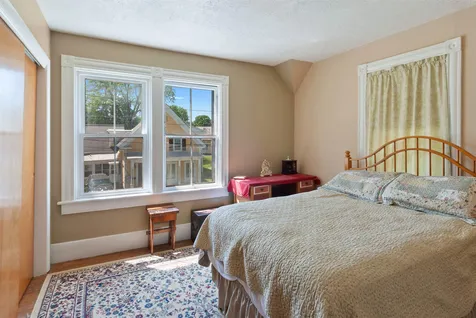 18 Pine Street Windsor VT 05089