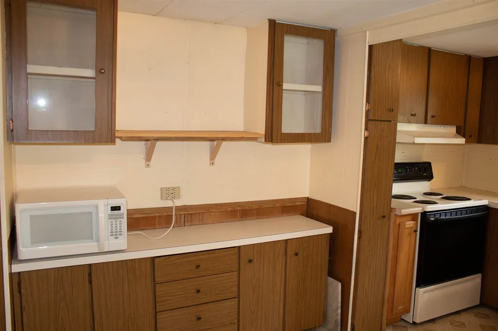 37 Willow Street Tilton NH 03276
