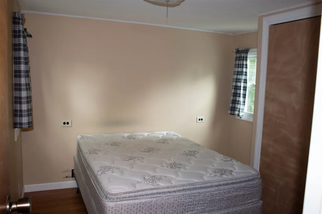 37 Willow Street Tilton NH 03276