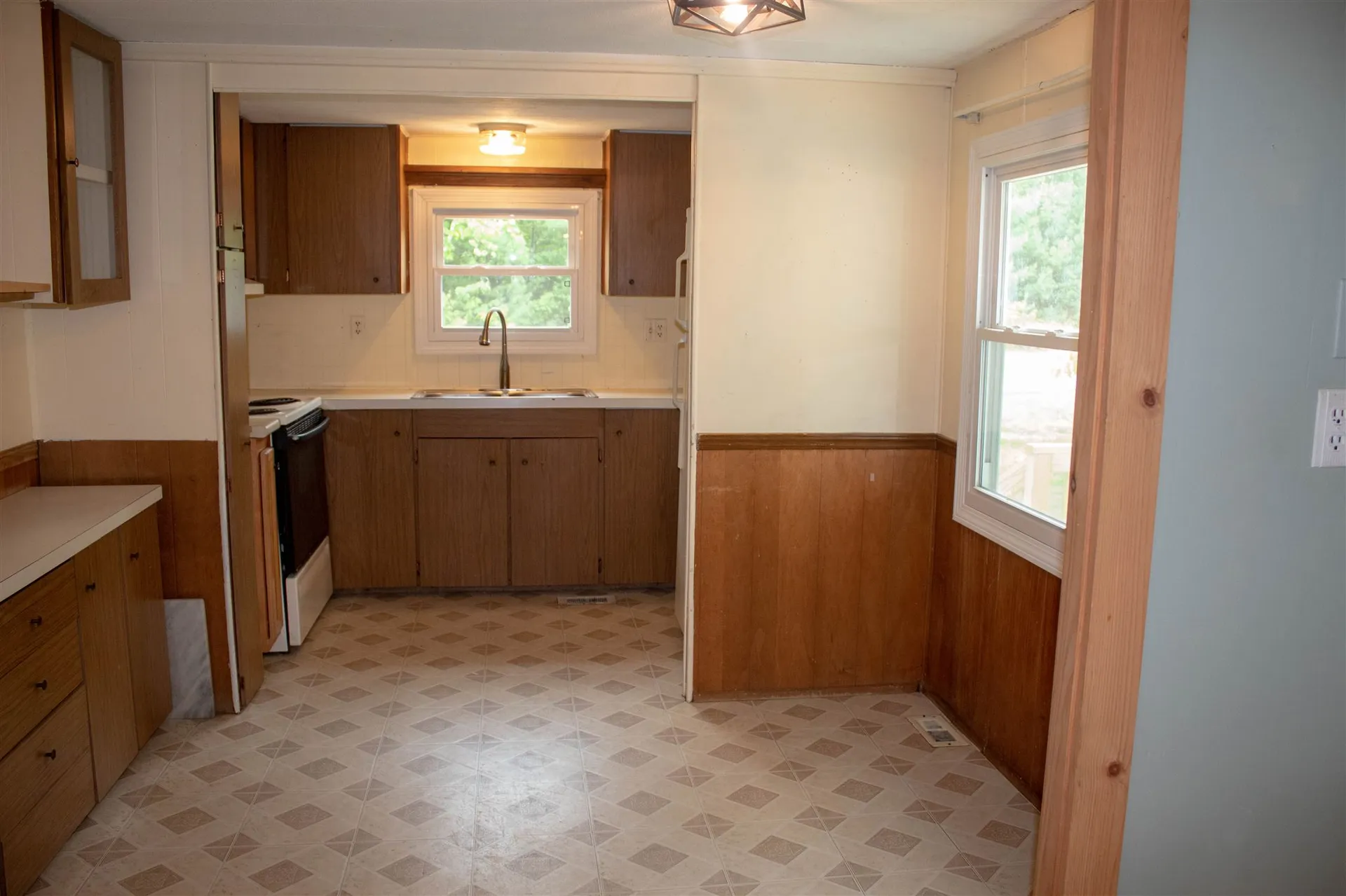 37 Willow Street Tilton NH 03276