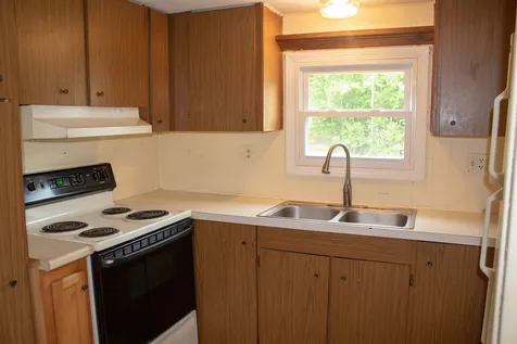 37 Willow Street Tilton NH 03276