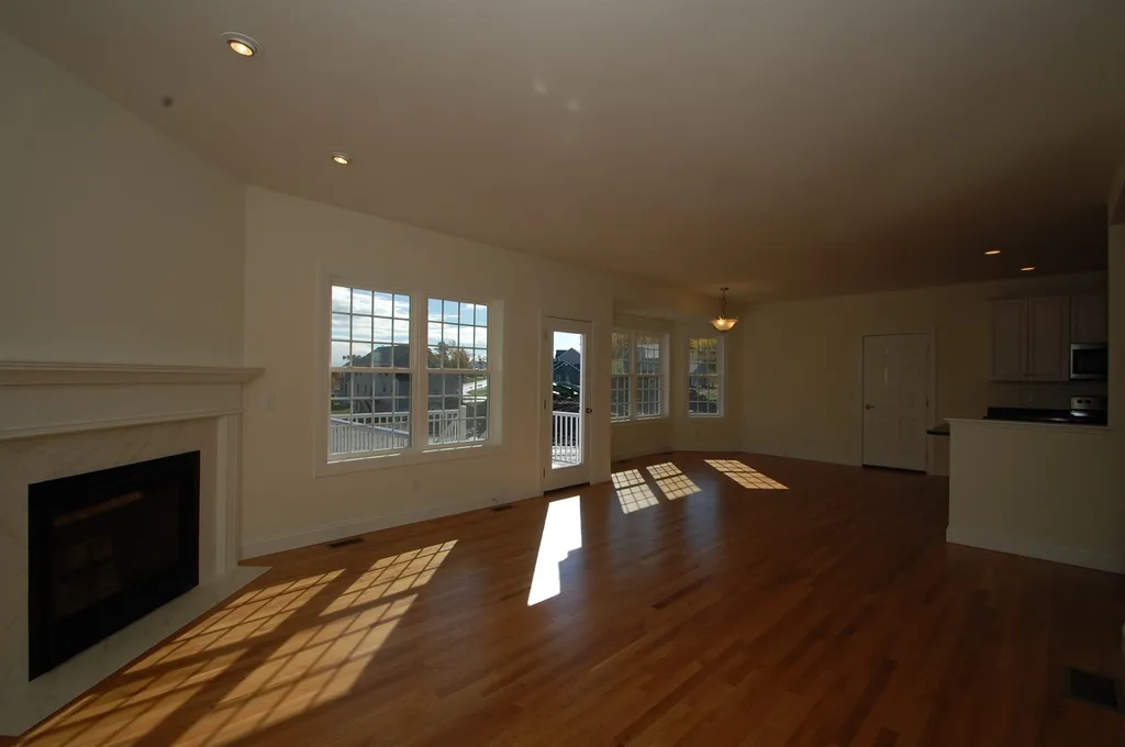 6 Sophie Circle Hooksett NH 03106