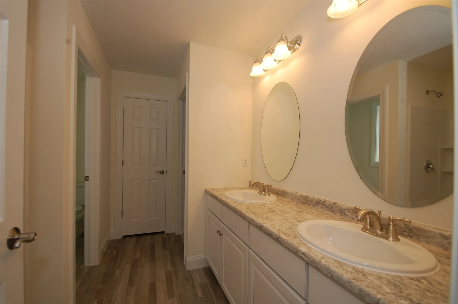 6 Sophie Circle Hooksett NH 03106