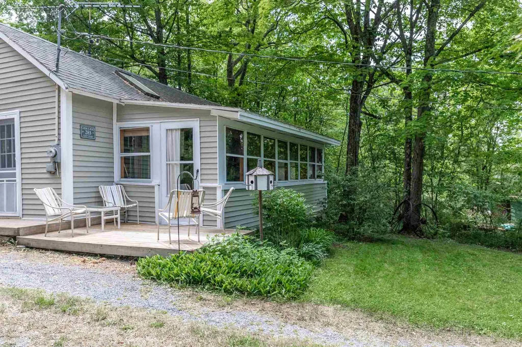 283 East Road Ferrisburgh VT 05473