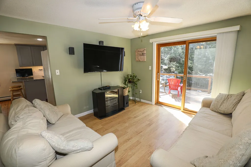 23 Windsor Boulevard Londonderry NH 03053