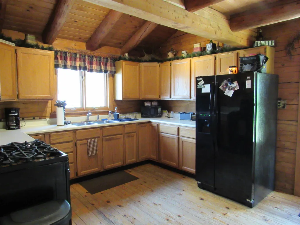 1333 Nh Route 16 Dummer NH 03588