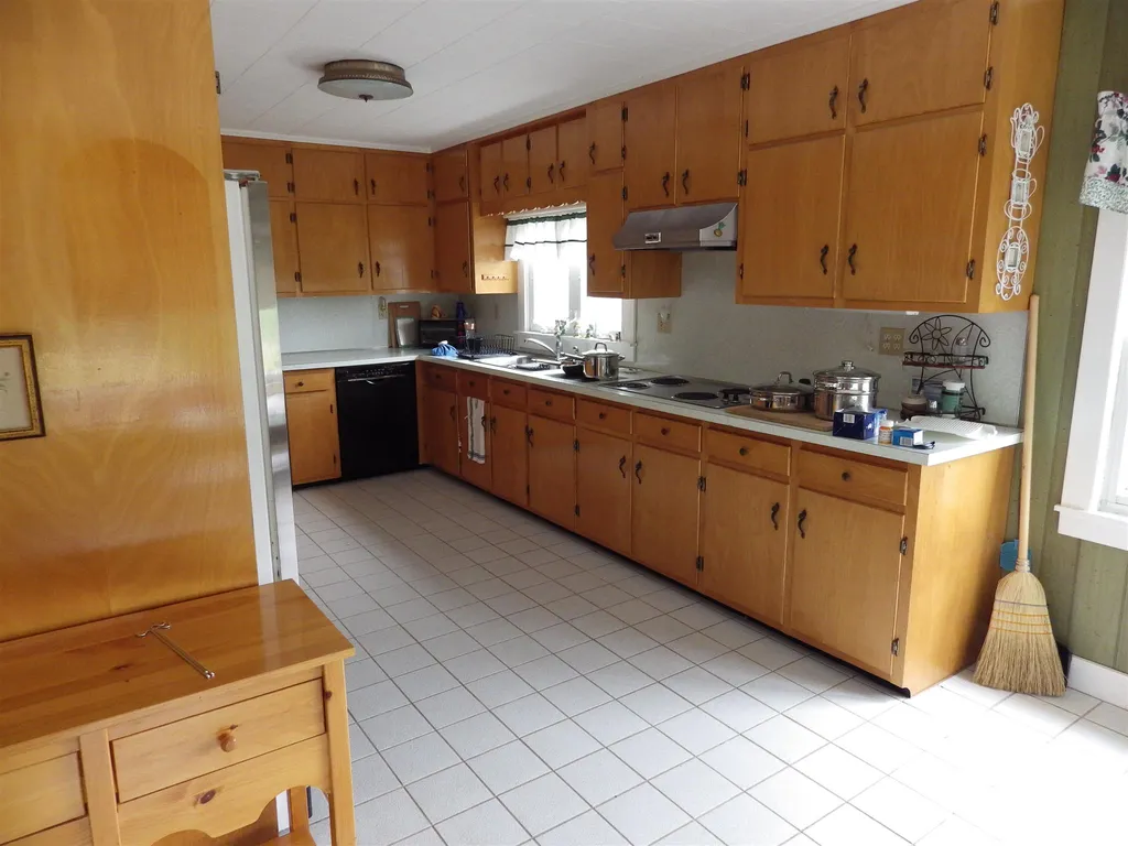 32 Dudley Road Alton NH 03809-5216