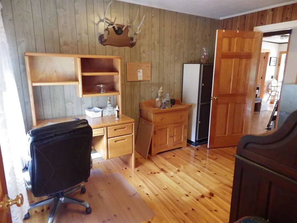 32 Dudley Road Alton NH 03809-5216