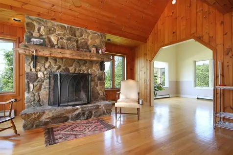 1827 Downingsville Road Lincoln VT 05443