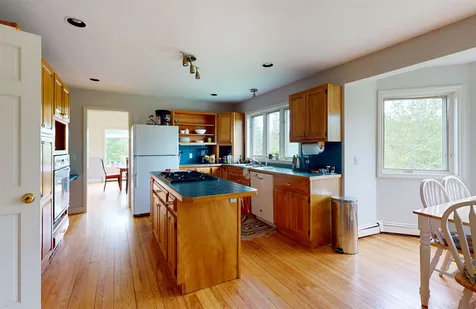 1827 Downingsville Road Lincoln VT 05443