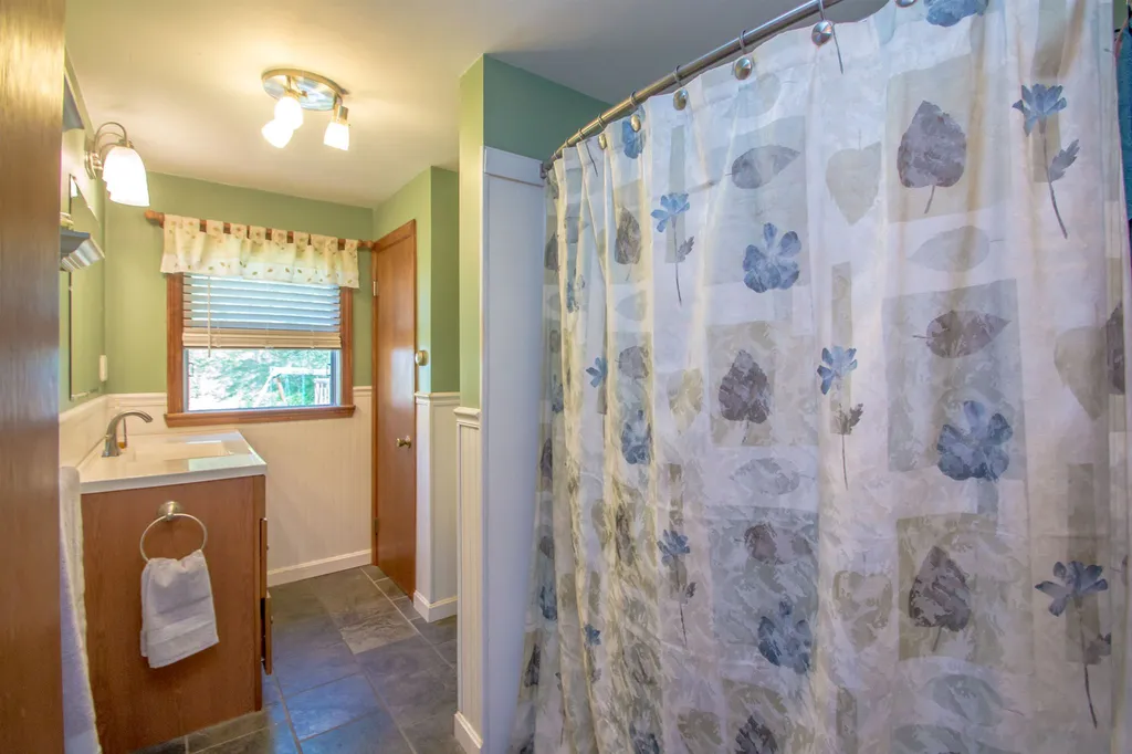 143 Jefferson Road Whitefield NH 03598