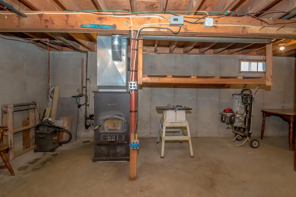 143 Jefferson Road Whitefield NH 03598