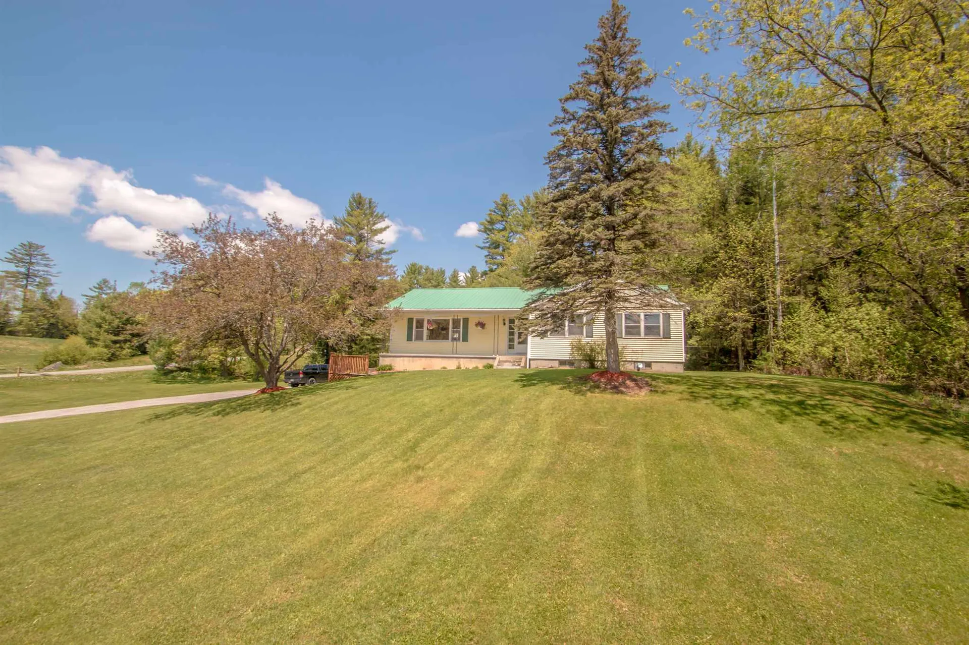 143 Jefferson Road Whitefield NH 03598