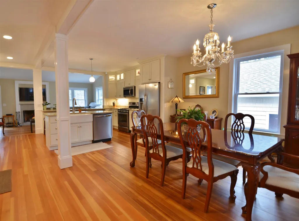 29 Maple Street Sunapee NH 03782
