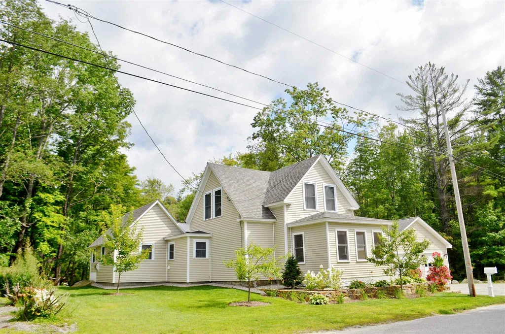29 Maple Street Sunapee NH 03782