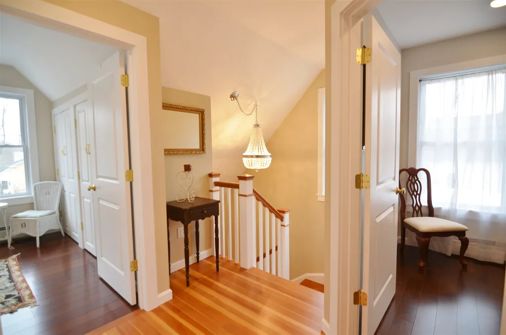 29 Maple Street Sunapee NH 03782