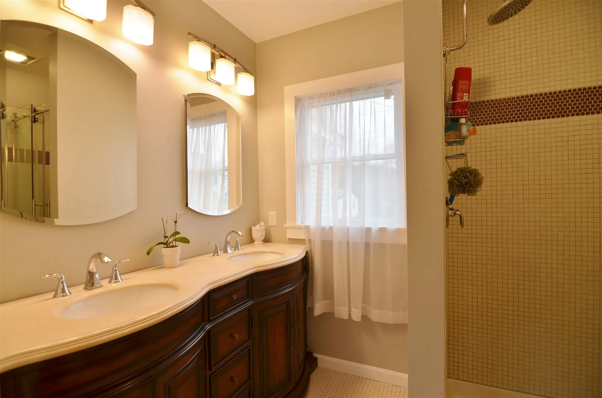 29 Maple Street Sunapee NH 03782