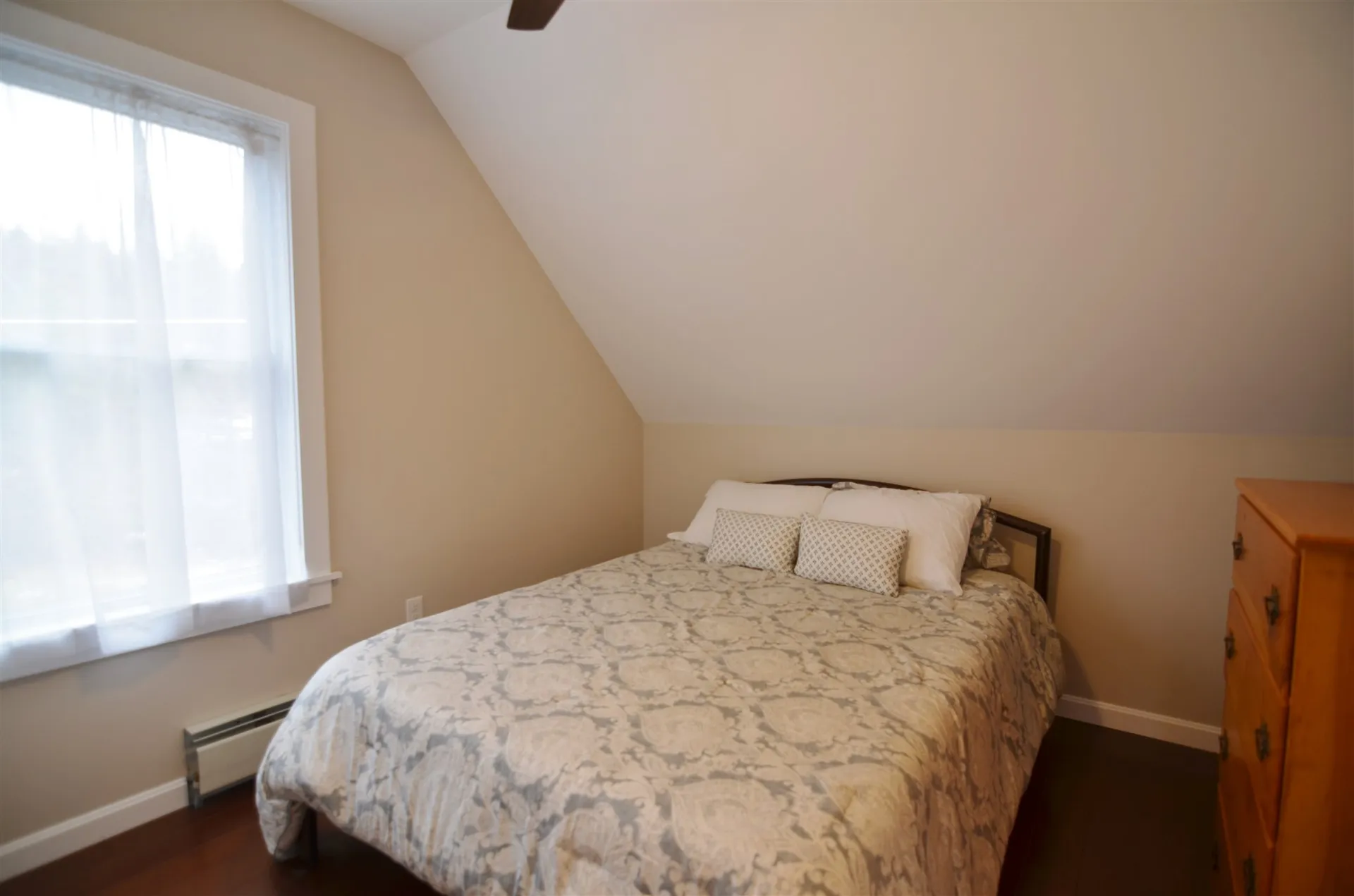 29 Maple Street Sunapee NH 03782