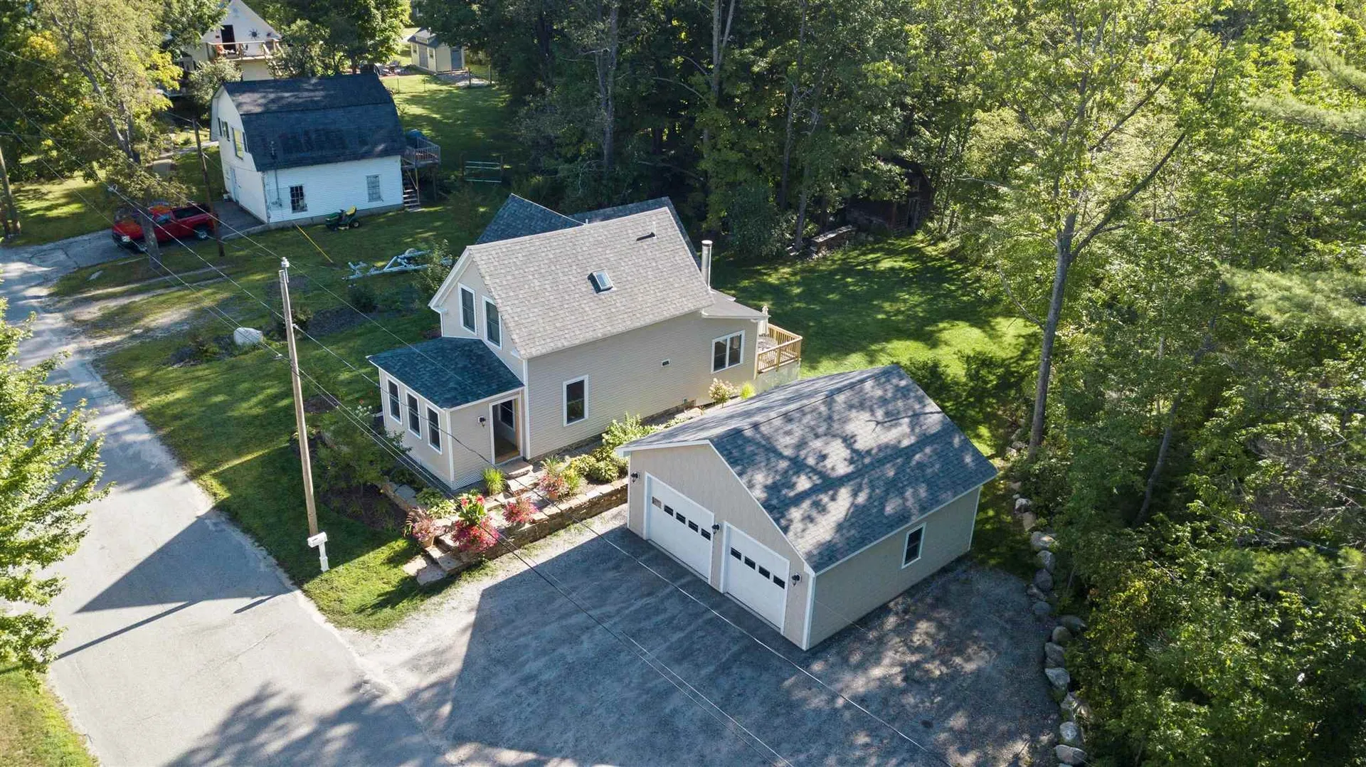 29 Maple Street Sunapee NH 03782