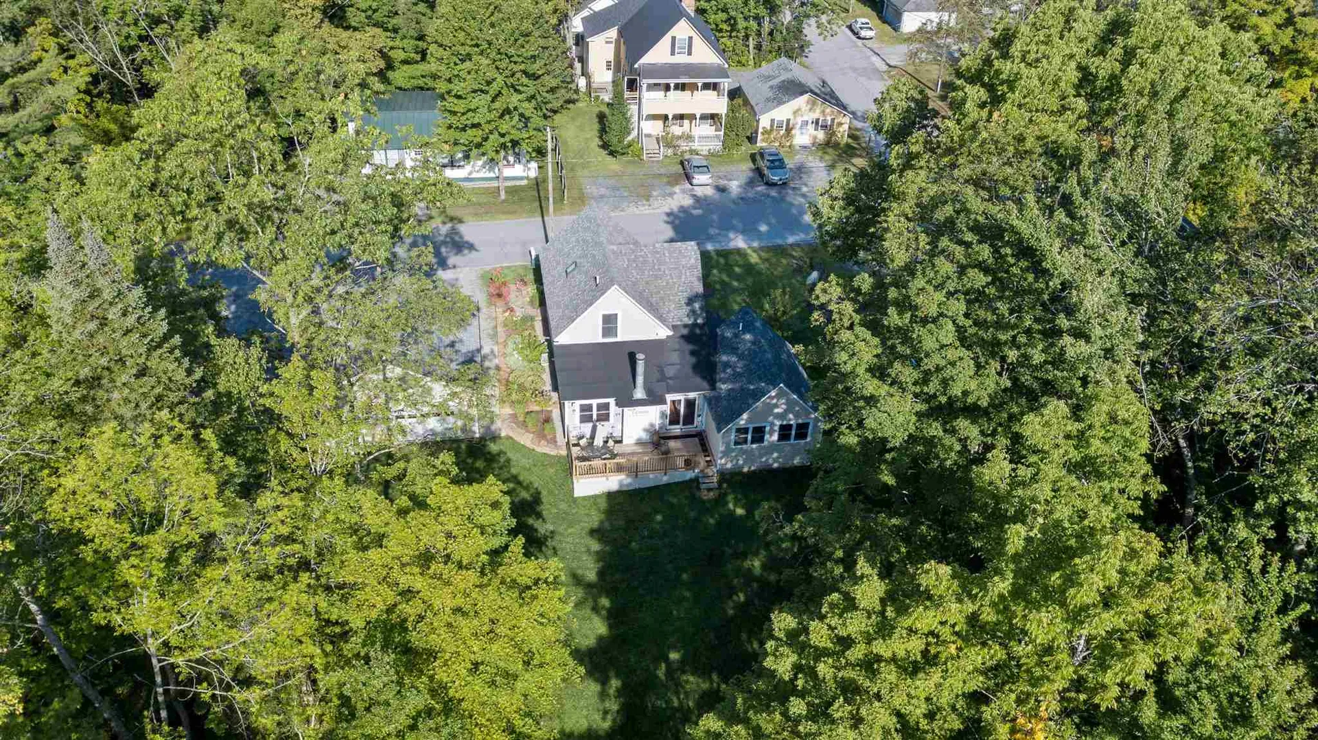 29 Maple Street Sunapee NH 03782