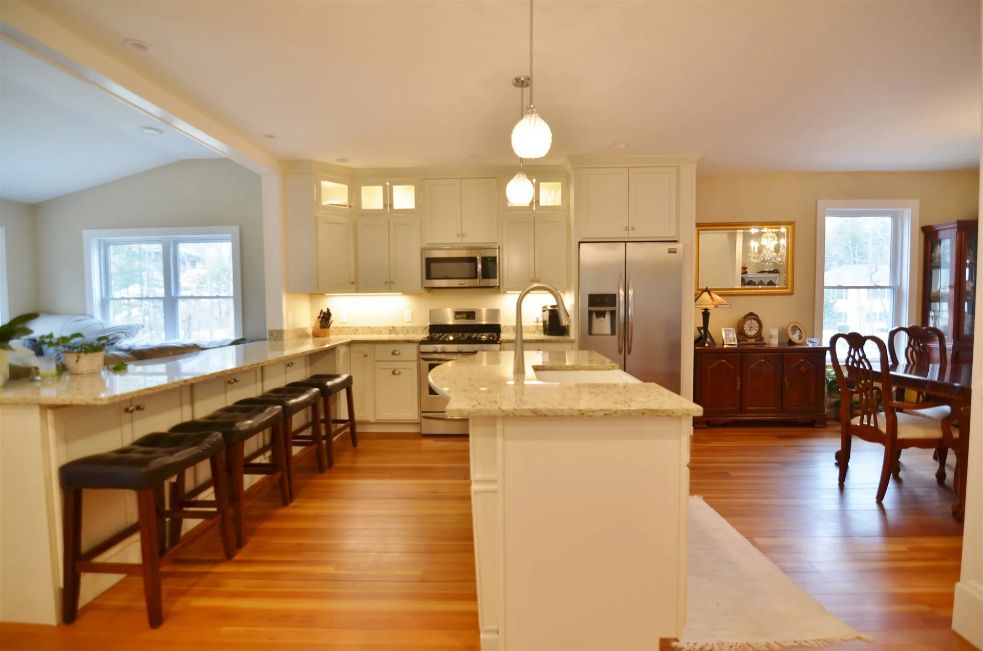 29 Maple Street Sunapee NH 03782