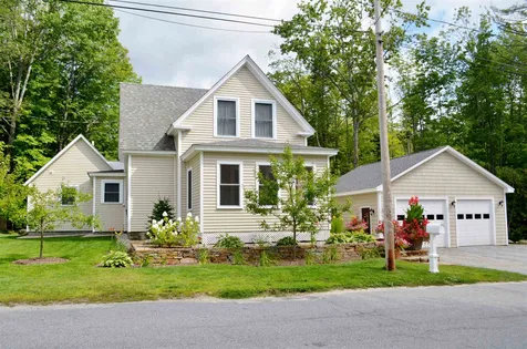 29 Maple Street Sunapee NH 03782