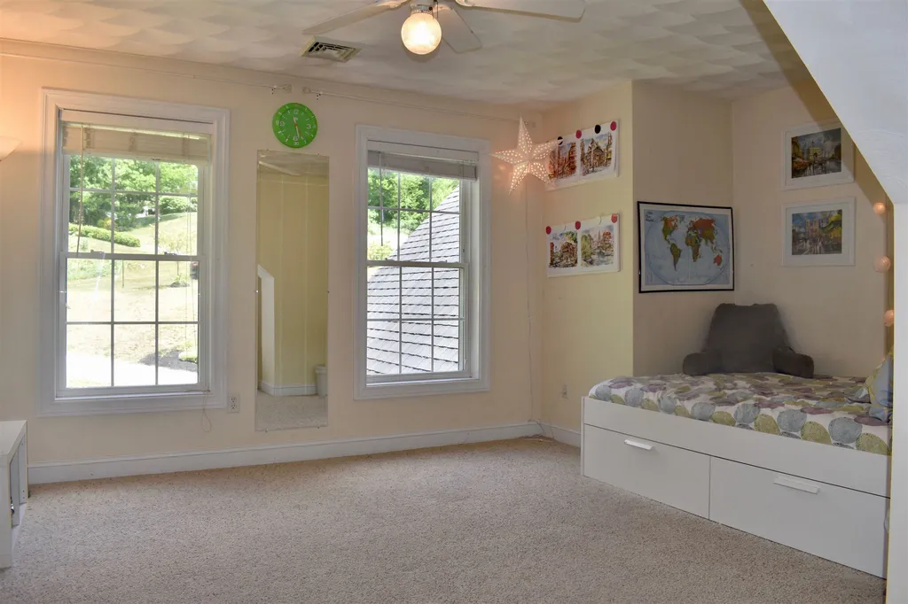 12 Candlewood Road Windham NH 03087