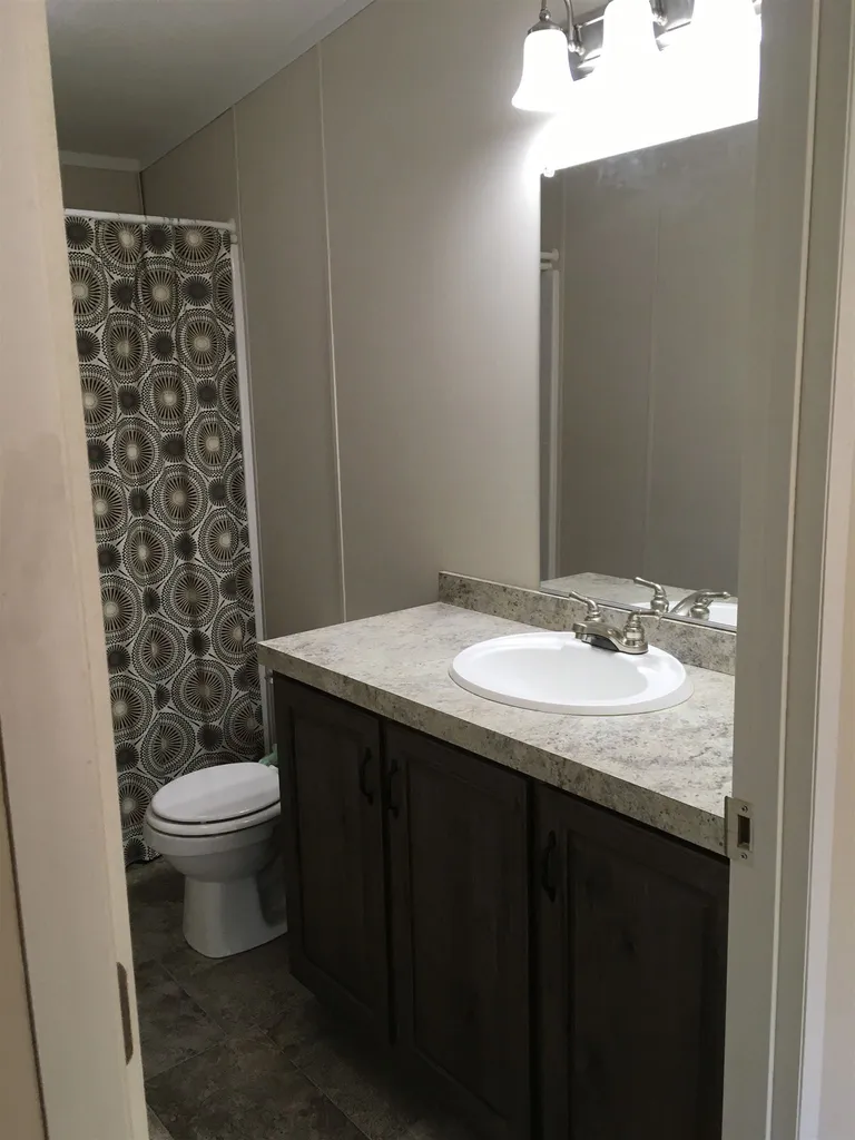5 Phyllis Avenue Raymond NH 03077