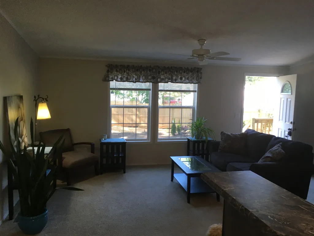 5 Phyllis Avenue Raymond NH 03077